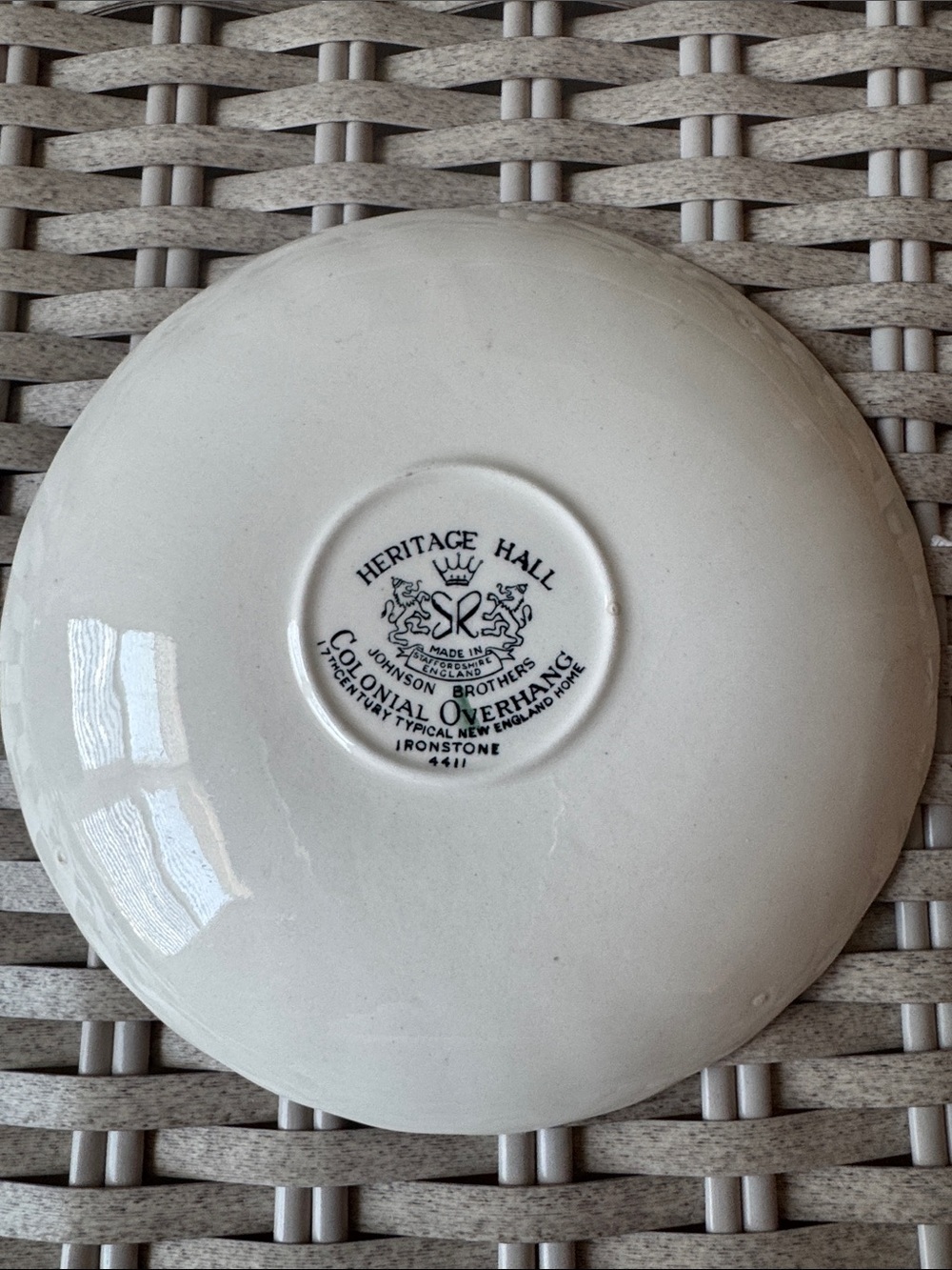 Johnson Brothers Plate - Picture 2 of 2